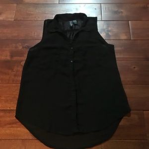 Black sleeveless shirt